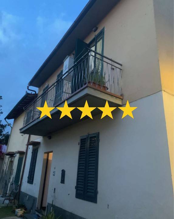 appartamento in vendita a Campi Bisenzio in zona Case Buffini