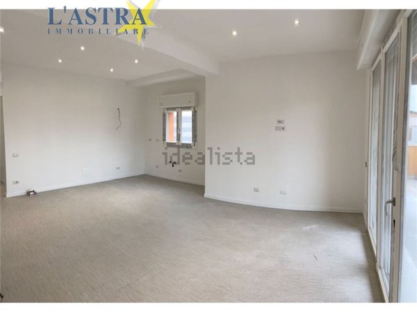 ufficio in vendita a Campi Bisenzio