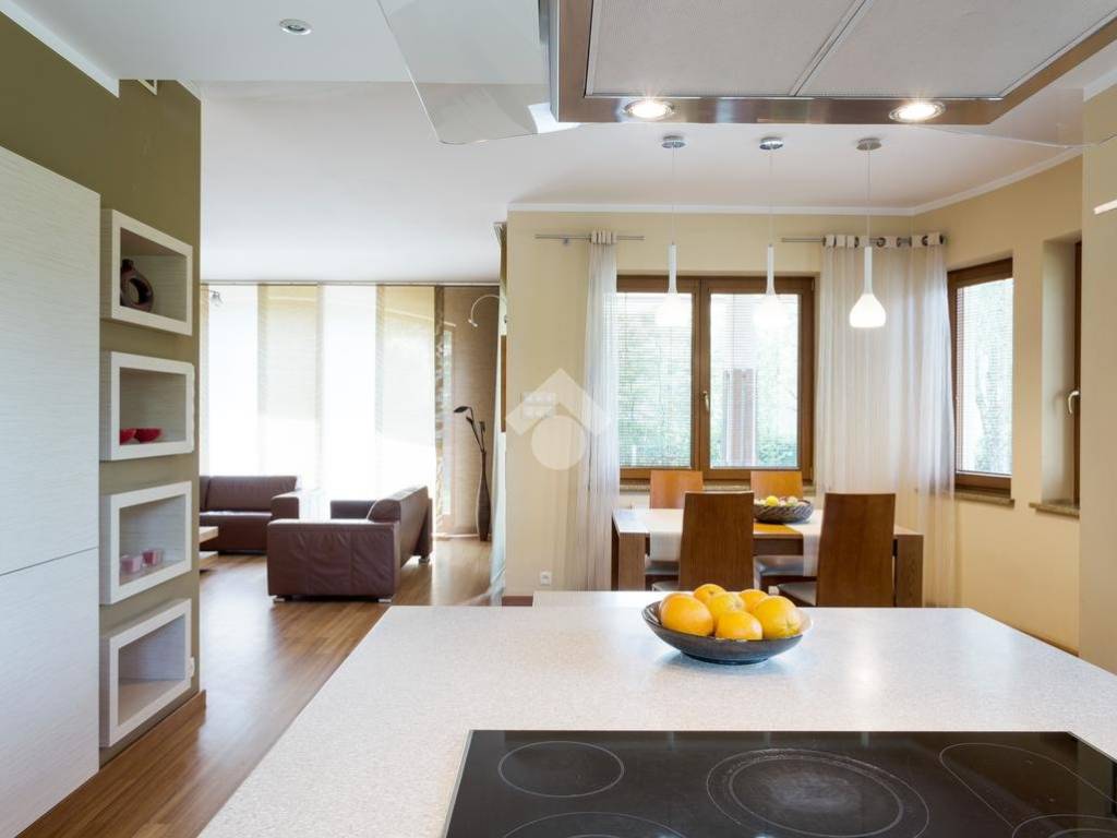 casa indipendente in vendita a Campi Bisenzio in zona Capalle