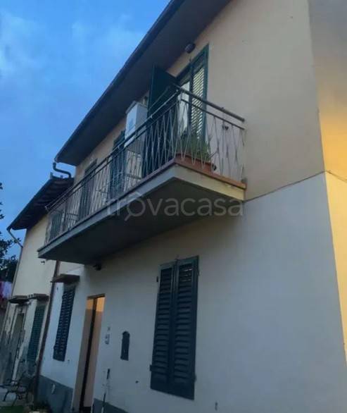 appartamento in vendita a Campi Bisenzio in zona Case Buffini