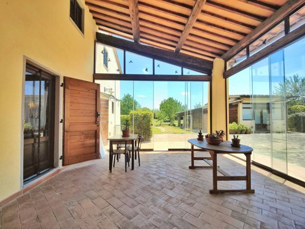 casa indipendente in vendita a Campi Bisenzio in zona Capalle