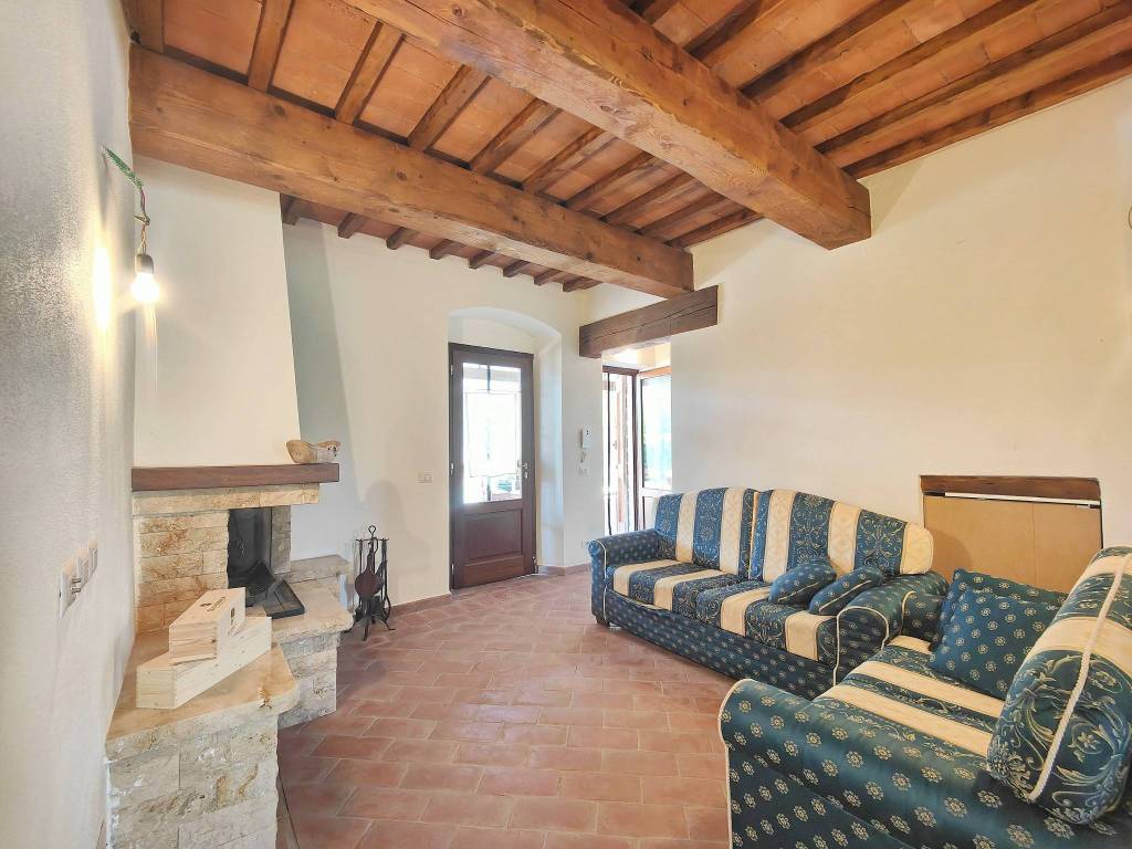 casa indipendente in vendita a Campi Bisenzio in zona Capalle