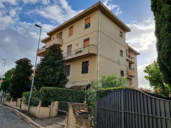 appartamento in vendita a Campi Bisenzio in zona San Donnino