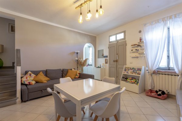 casa indipendente in vendita a Campi Bisenzio in zona San Donnino