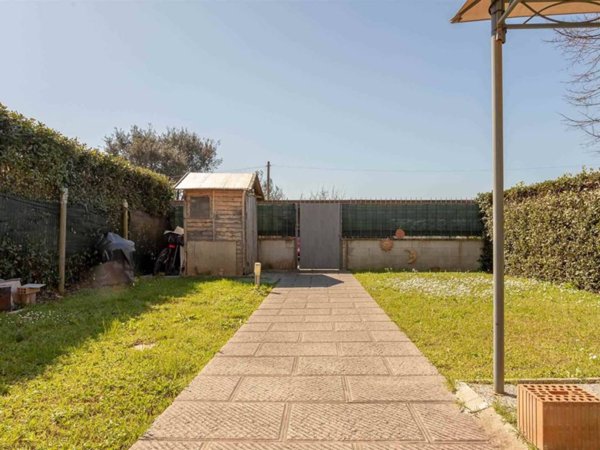 appartamento in vendita a Campi Bisenzio in zona San Giorgio a Colonica