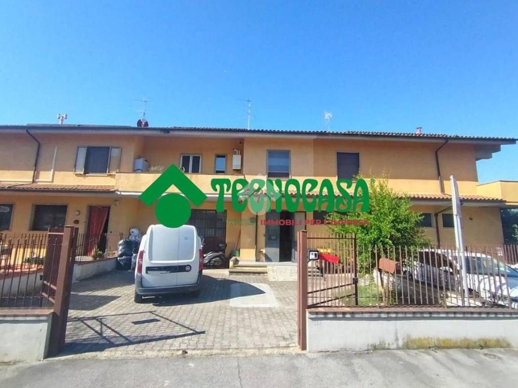 negozio in vendita a Campi Bisenzio