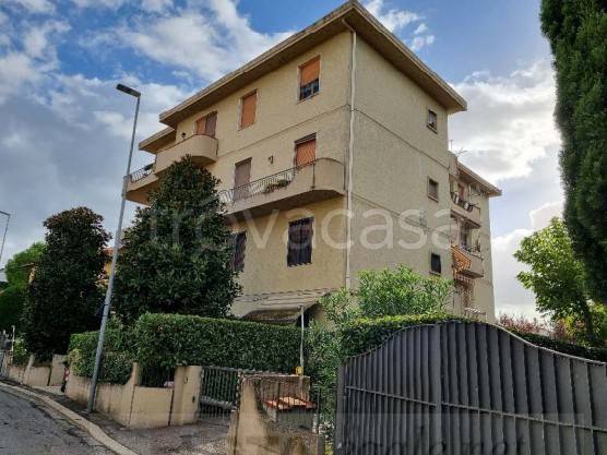appartamento in vendita a Campi Bisenzio in zona San Donnino