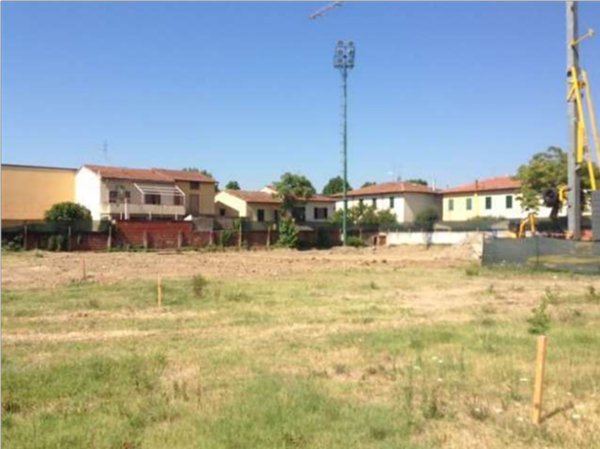 terreno edificabile in vendita a Campi Bisenzio
