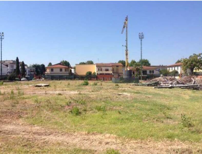 terreno edificabile in vendita a Campi Bisenzio