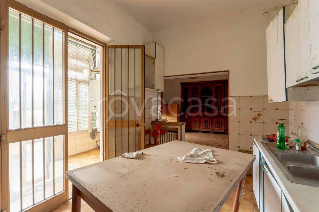 casa indipendente in vendita a Campi Bisenzio in zona Capalle