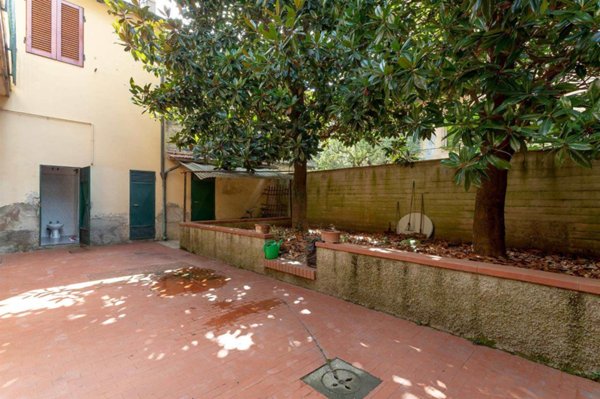 casa indipendente in vendita a Campi Bisenzio in zona San Cresci