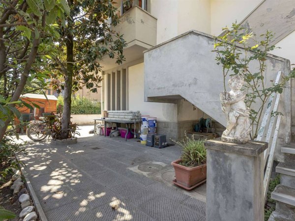 casa indipendente in vendita a Campi Bisenzio in zona La Madonnina