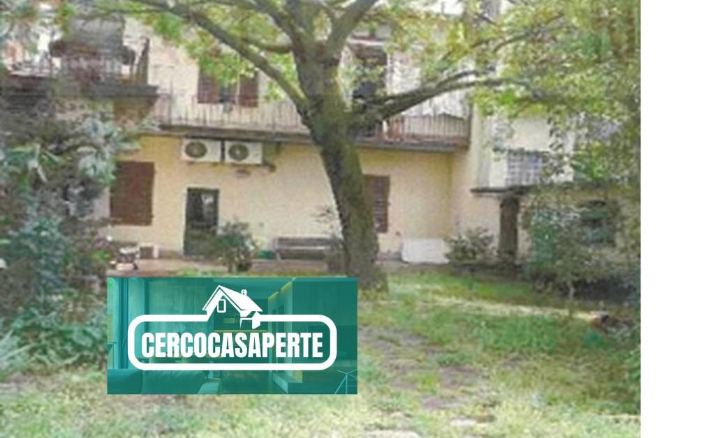 casa indipendente in vendita a Campi Bisenzio