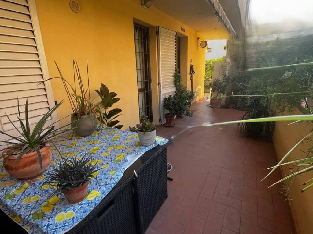 appartamento in vendita a Campi Bisenzio in zona Capalle