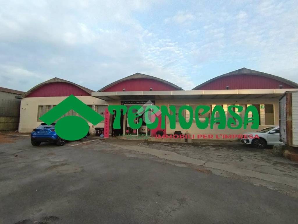 negozio in vendita a Campi Bisenzio