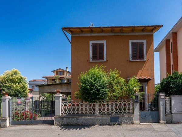 casa indipendente in vendita a Campi Bisenzio in zona San Cresci