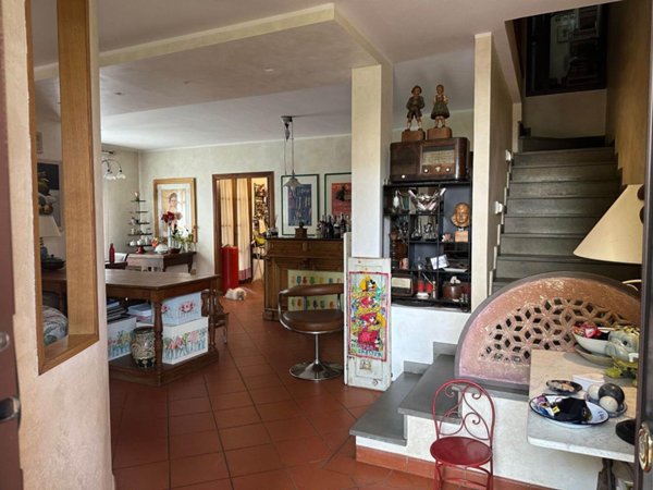 casa indipendente in vendita a Campi Bisenzio