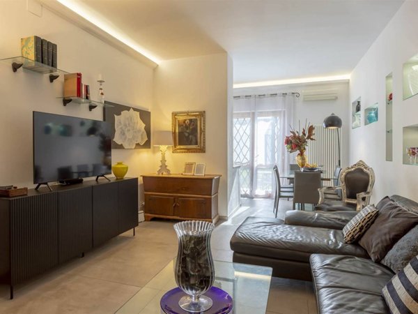 casa indipendente in vendita a Campi Bisenzio
