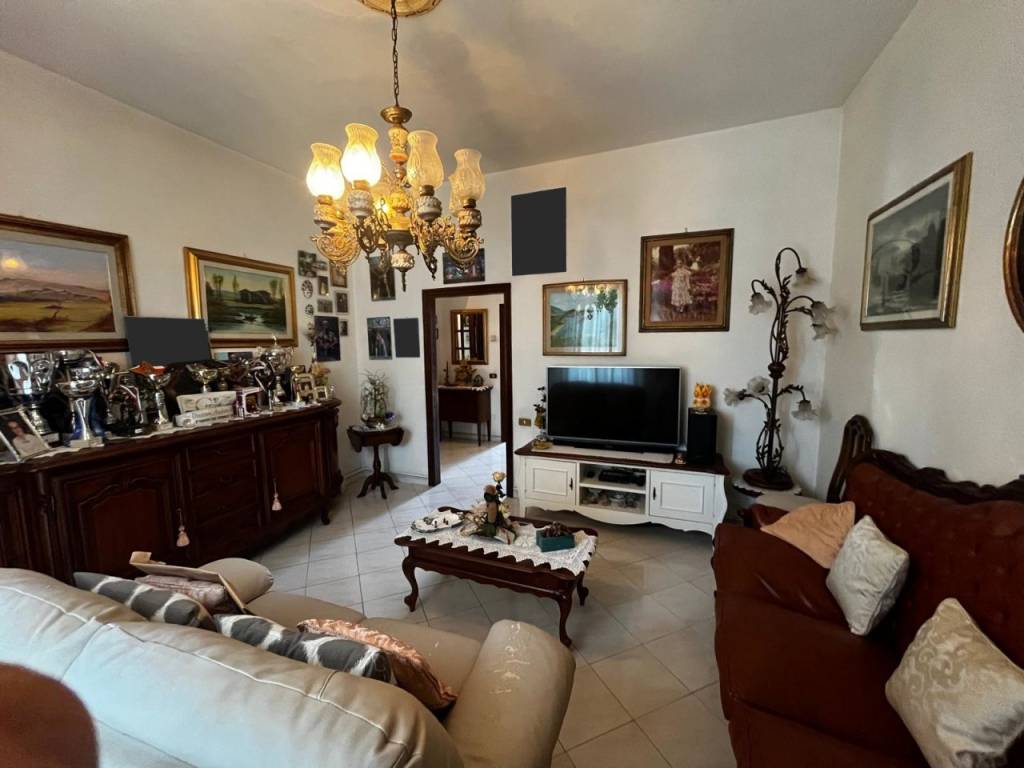 appartamento in vendita a Campi Bisenzio in zona Capalle