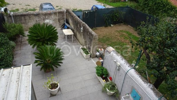 casa indipendente in vendita a Campi Bisenzio in zona San Donnino