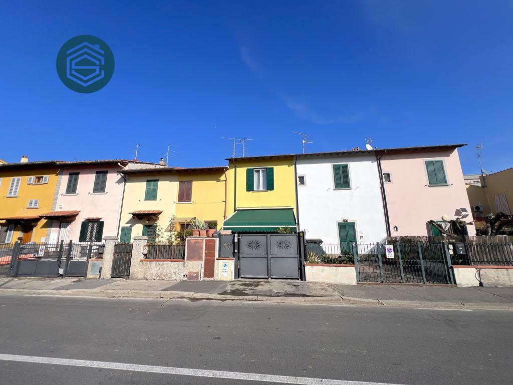 casa indipendente in vendita a Campi Bisenzio in zona San Donnino