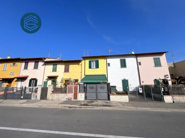 casa indipendente in vendita a Campi Bisenzio in zona San Donnino