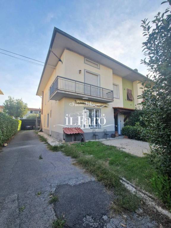 appartamento in vendita a Campi Bisenzio in zona San Giorgio a Colonica