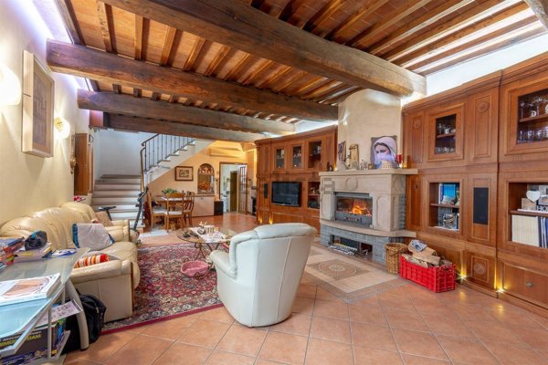 casa indipendente in vendita a Campi Bisenzio in zona San Piero a Ponti