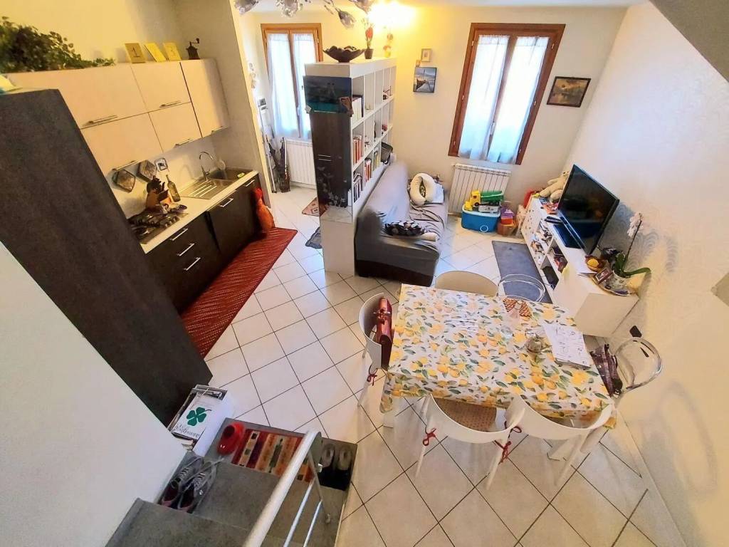casa indipendente in vendita a Campi Bisenzio in zona Capalle