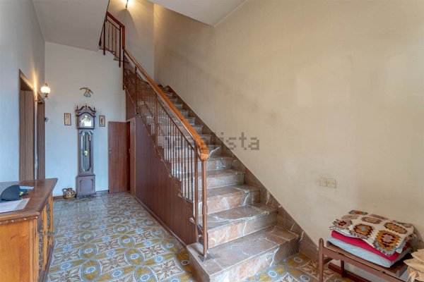 casa indipendente in vendita a Campi Bisenzio in zona Capalle