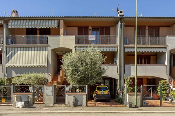 casa indipendente in vendita a Campi Bisenzio in zona San Piero a Ponti