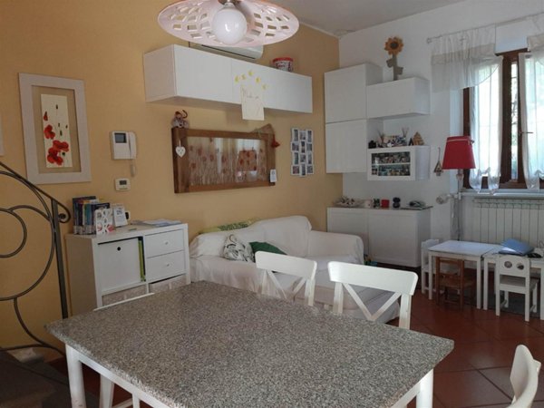 casa indipendente in vendita a Campi Bisenzio in zona San Donnino