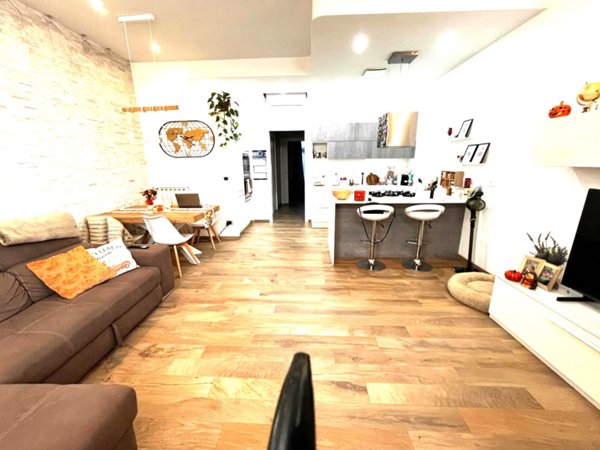 casa indipendente in vendita a Campi Bisenzio