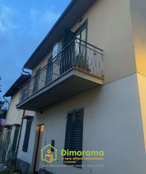 appartamento in vendita a Campi Bisenzio in zona Case Buffini