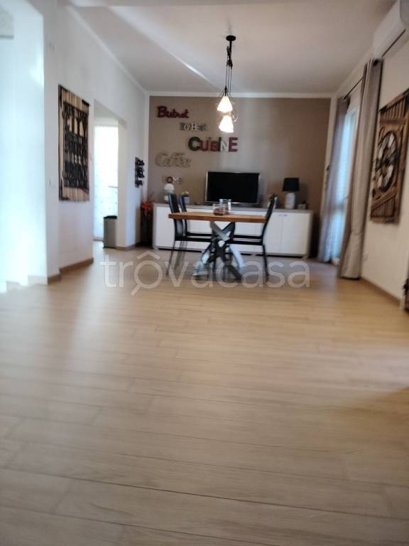 casa indipendente in vendita a Campi Bisenzio in zona San Donnino