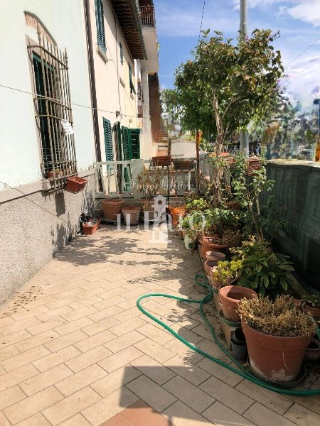 casa indipendente in vendita a Campi Bisenzio in zona Sant'Angelo a Lecore