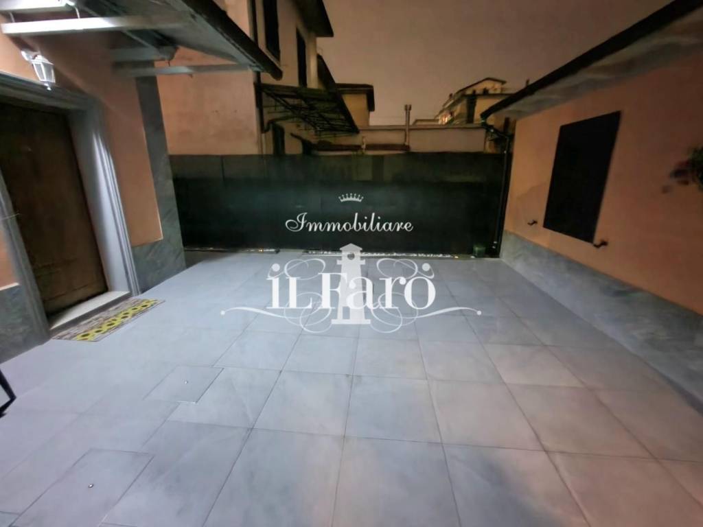 casa indipendente in vendita a Campi Bisenzio