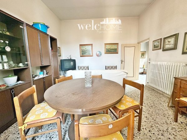casa indipendente in vendita a Campi Bisenzio