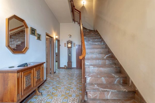 casa indipendente in vendita a Campi Bisenzio in zona Confini