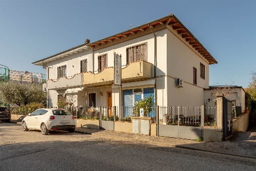 casa indipendente in vendita a Campi Bisenzio in zona San Piero a Ponti