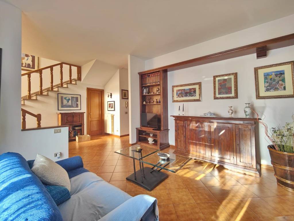 casa indipendente in vendita a Campi Bisenzio in zona San Cresci