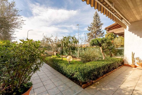 casa indipendente in vendita a Campi Bisenzio in zona San Cresci