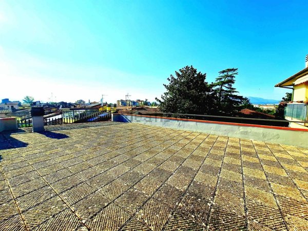 casa indipendente in vendita a Campi Bisenzio in zona San Donnino