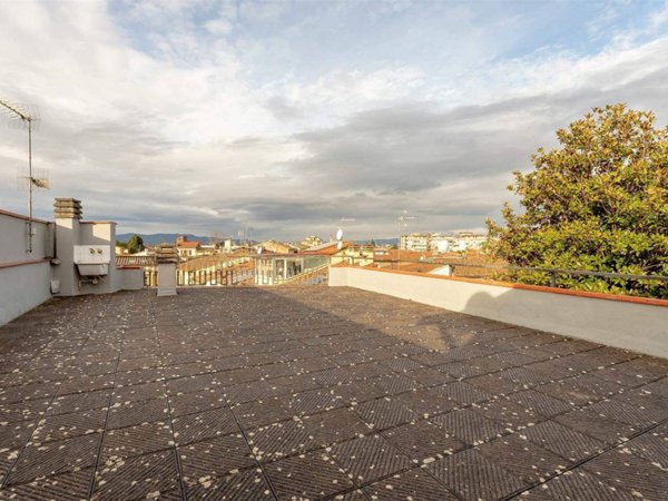 casa indipendente in vendita a Campi Bisenzio in zona San Donnino