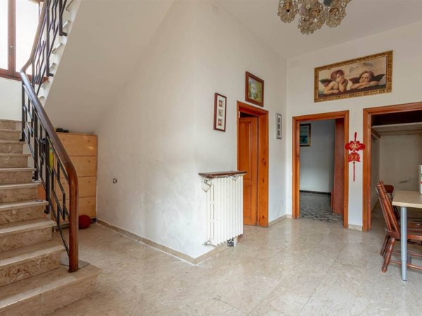 casa indipendente in vendita a Campi Bisenzio in zona San Donnino