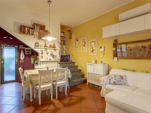 casa indipendente in vendita a Campi Bisenzio in zona San Donnino