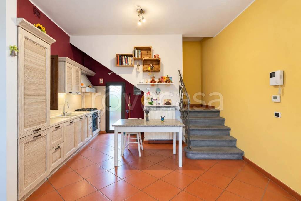 casa indipendente in vendita a Campi Bisenzio in zona San Donnino