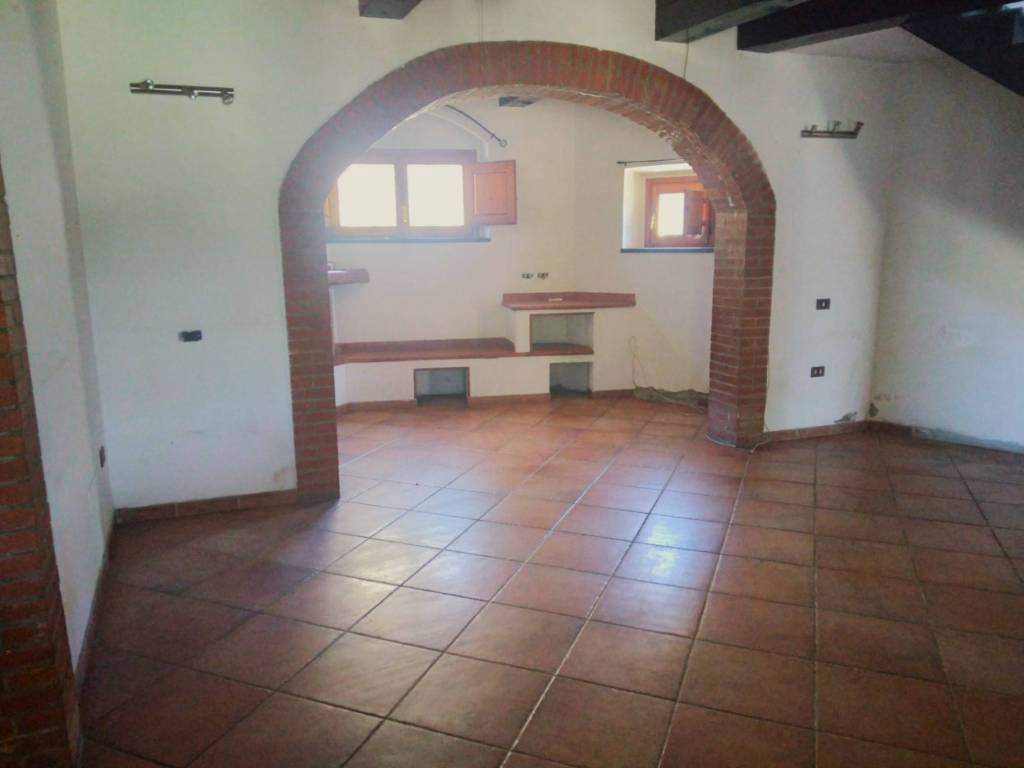 casa indipendente in vendita a Campi Bisenzio