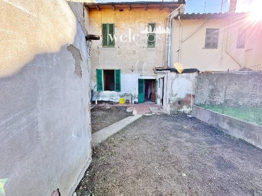 casa indipendente in vendita a Campi Bisenzio