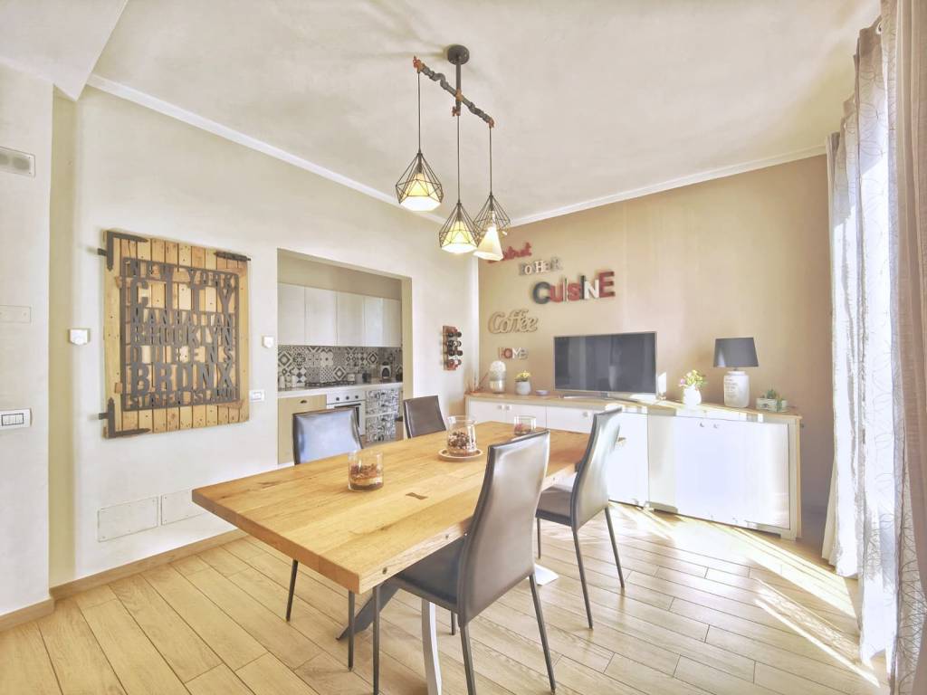 casa indipendente in vendita a Campi Bisenzio in zona San Donnino